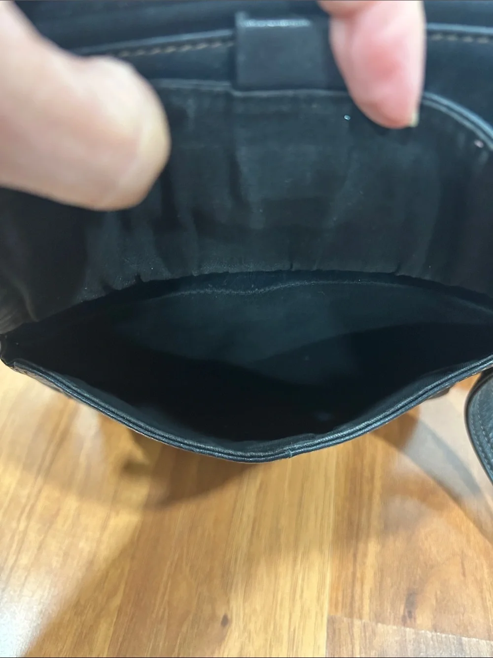 Fossil Black Leather Messenger Crossbody Bag